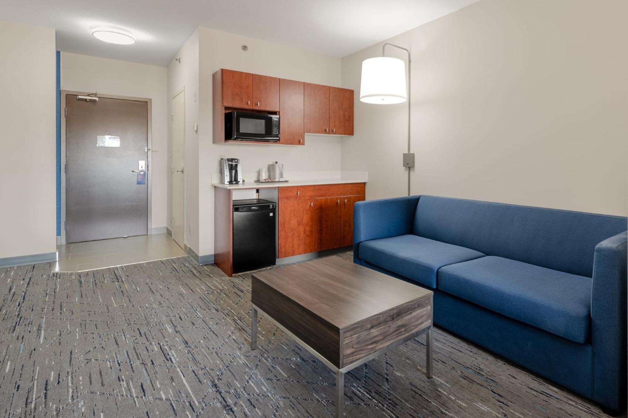 Holiday Inn Express Hotel & Suites-Edmonton South By Ihg Ngoại thất bức ảnh