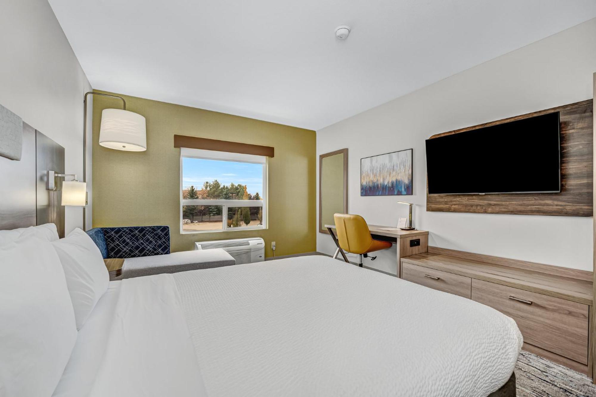 Holiday Inn Express Hotel & Suites-Edmonton South By Ihg Ngoại thất bức ảnh