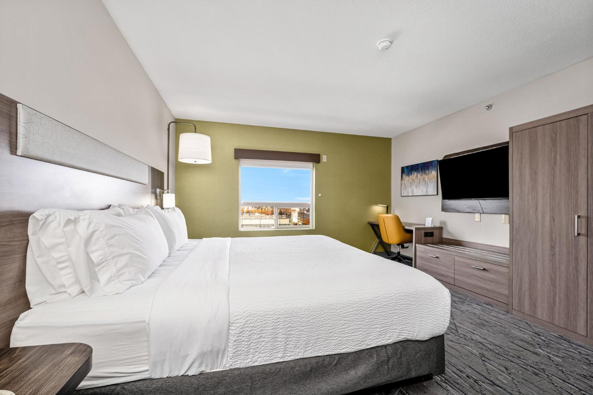 Holiday Inn Express Hotel & Suites-Edmonton South By Ihg Ngoại thất bức ảnh